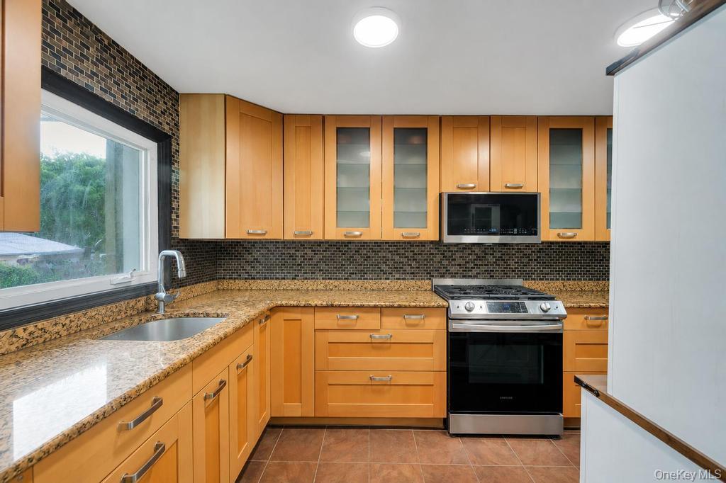 9216 Woodhaven Boulevard – For Sale photo 7