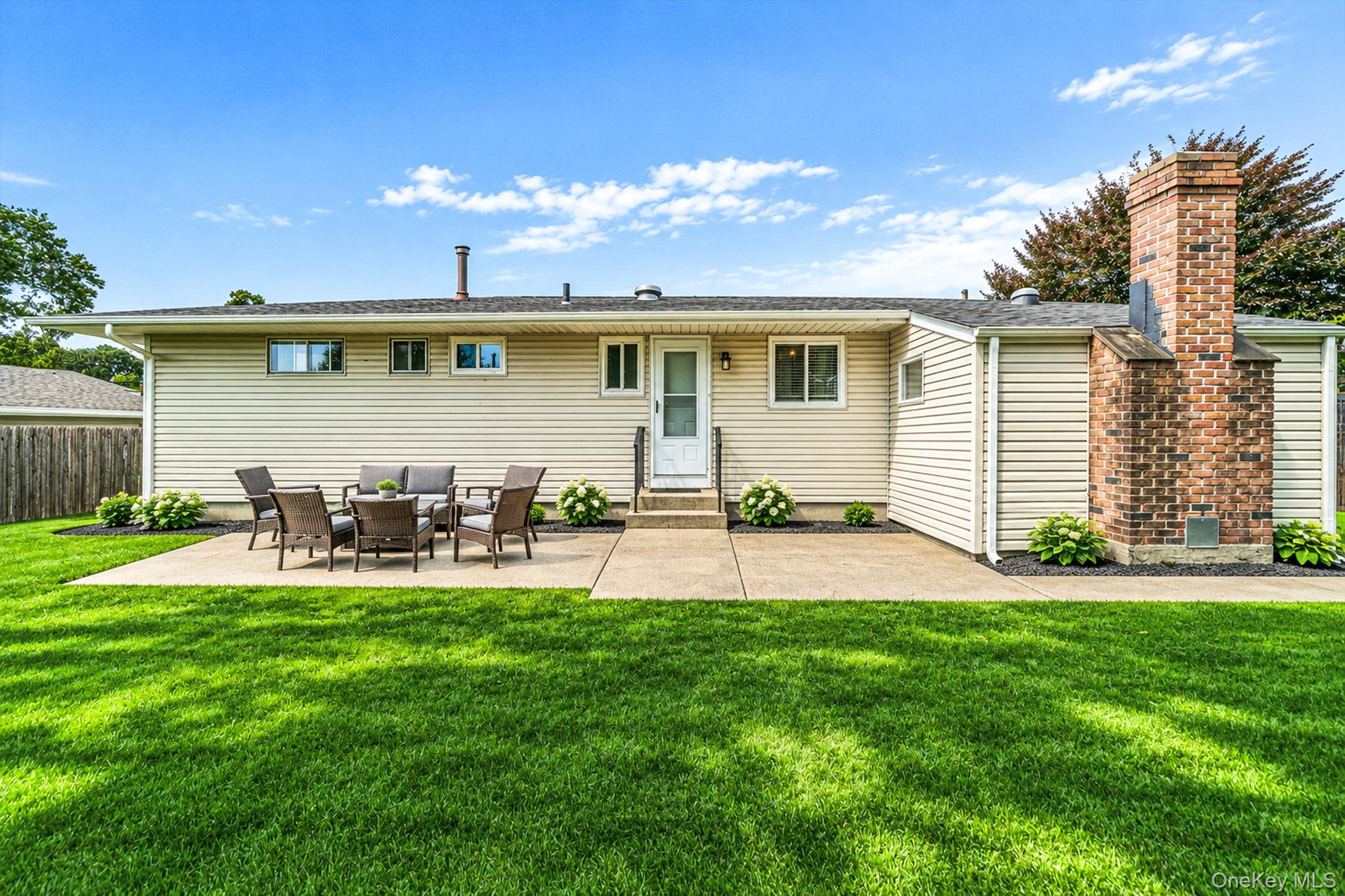 285 W 9th Street – For Sale photo 29