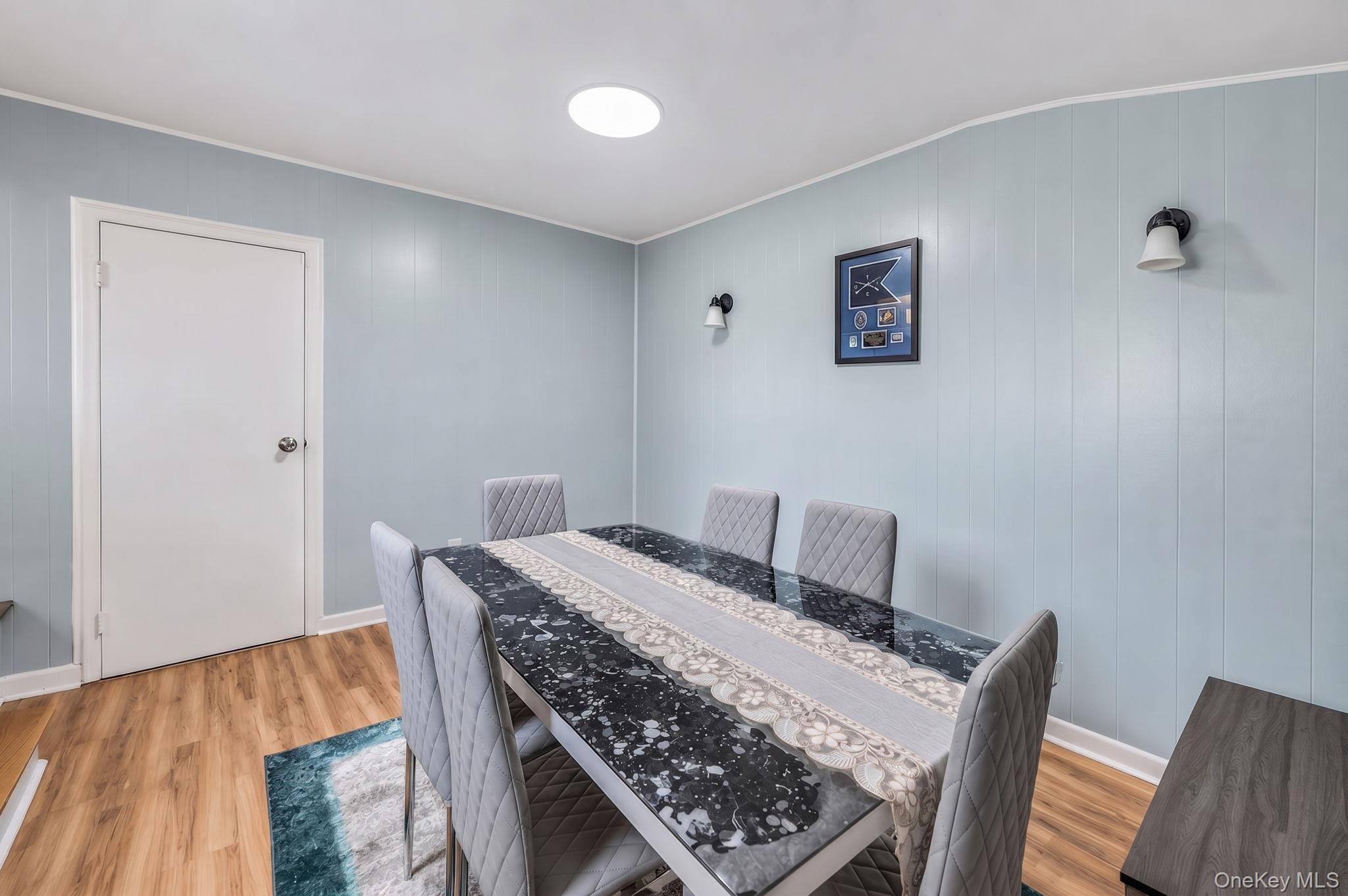 285 W 9th Street – For Sale photo 8