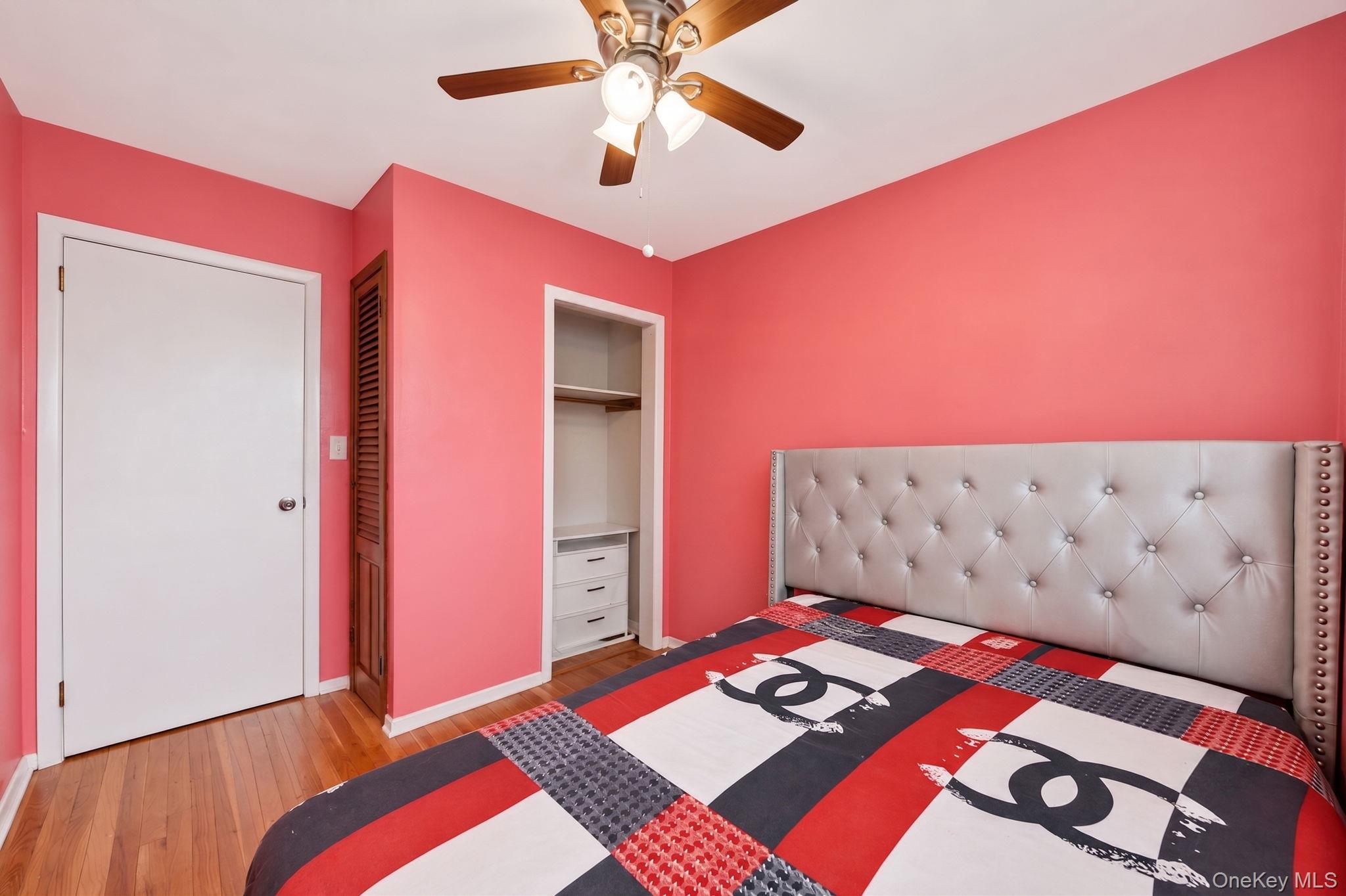 285 W 9th Street – For Sale photo 12