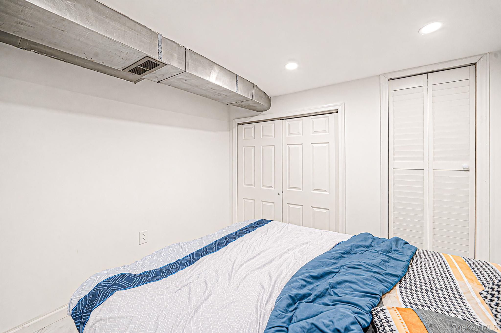 285 W 9th Street – For Sale photo 23