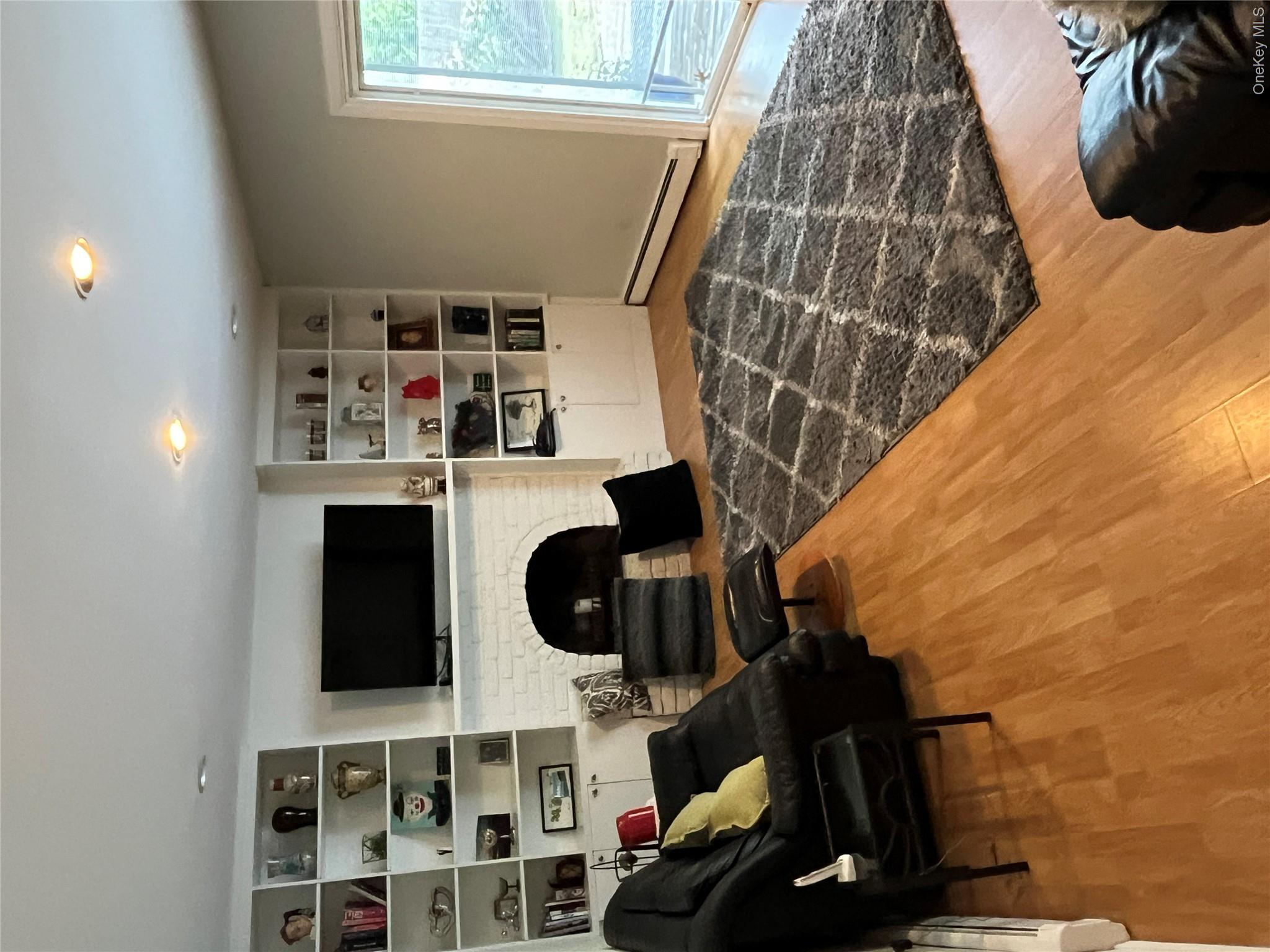 14 Format Lane – For Sale photo 4