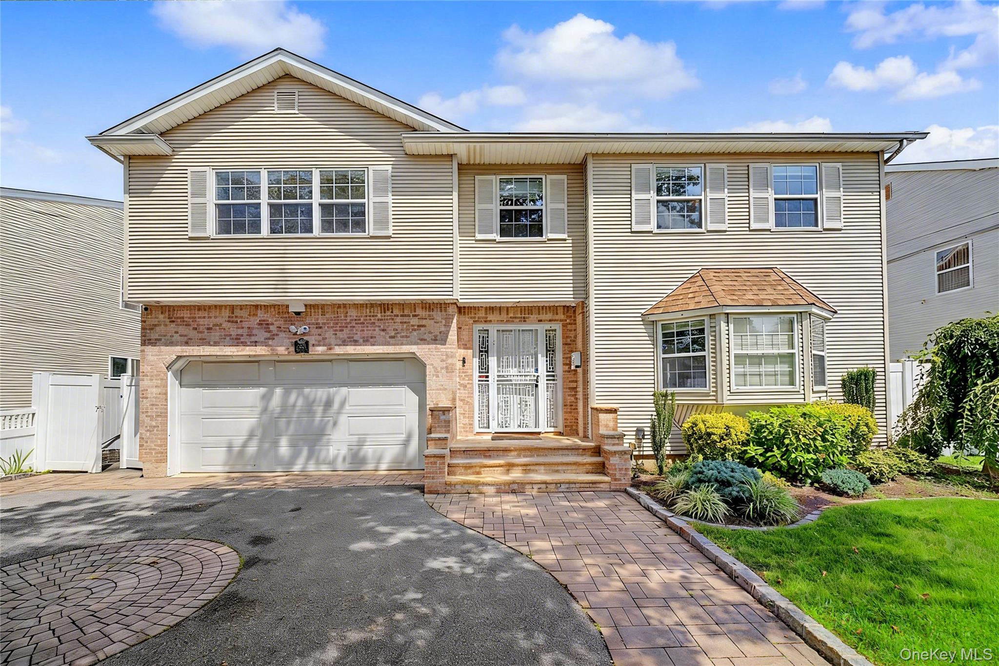 2455 7th Avenue – For Sale