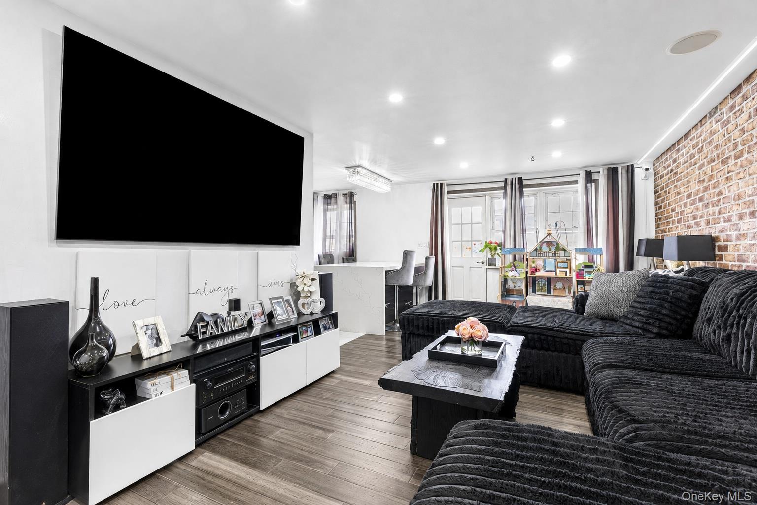 8611 151st Avenue, Unit 5E