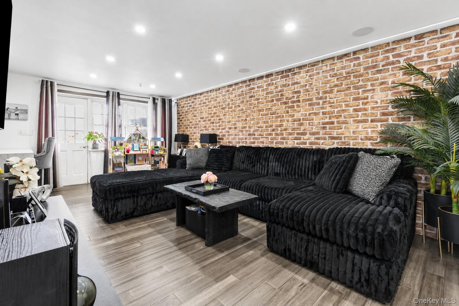 8611 151st Avenue, Unit 5E photo 2
