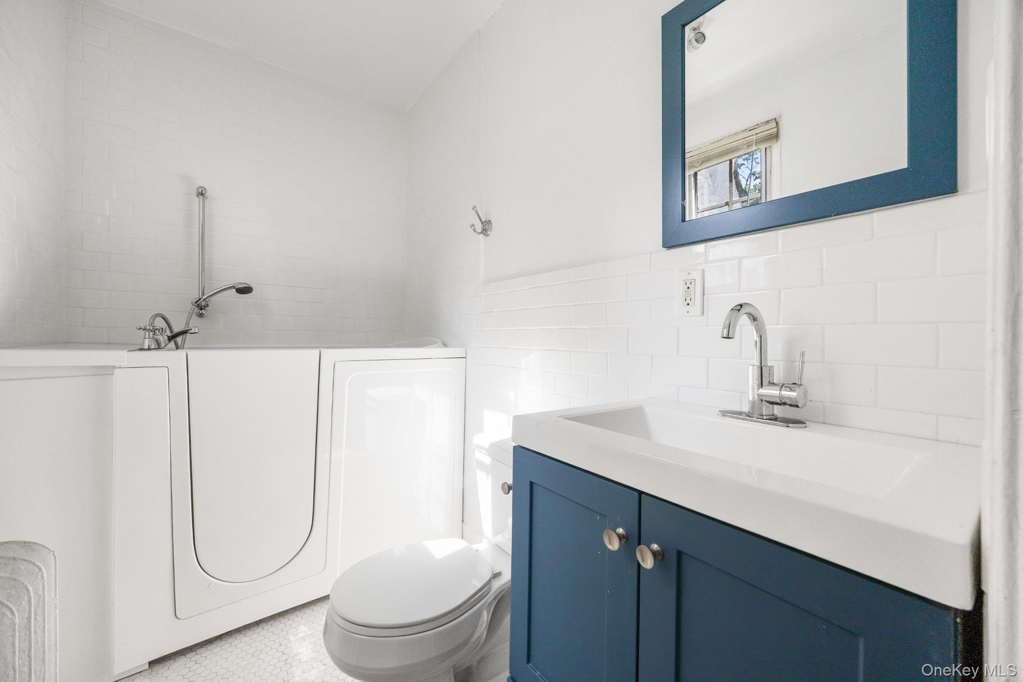 2 Byworth Road – For Rent photo 28