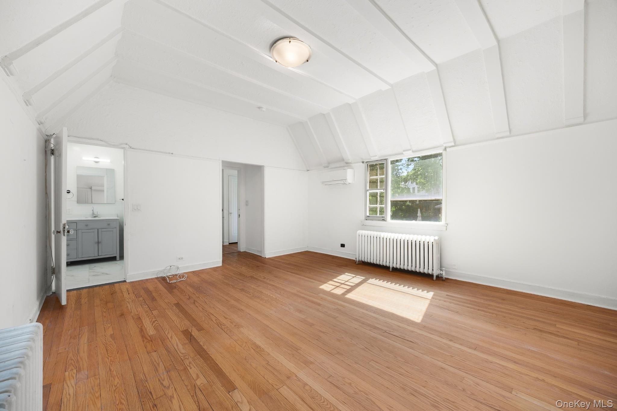 2 Byworth Road – For Rent photo 15