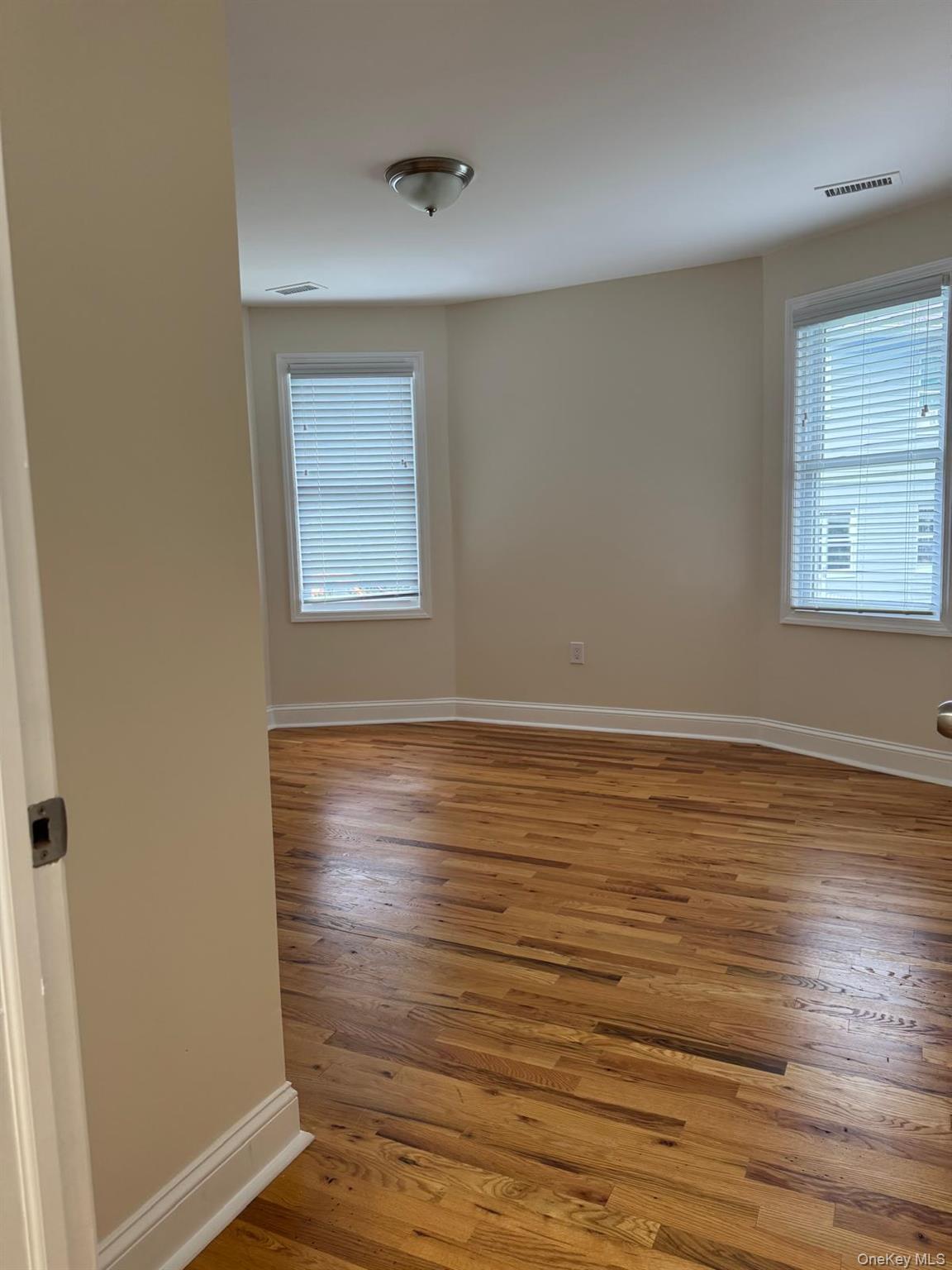 16 Park Avenue, Unit 1 photo 6