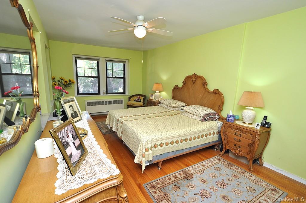 209 Garth Road, Unit 2M photo 20