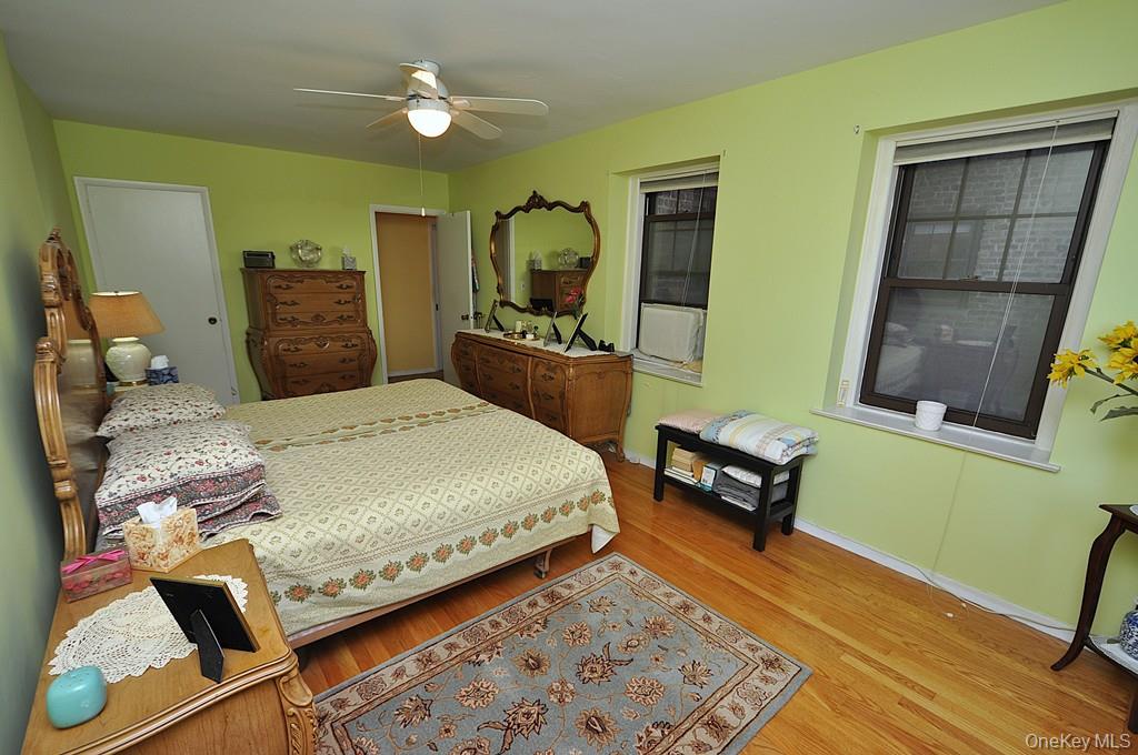 209 Garth Road, Unit 2M photo 23