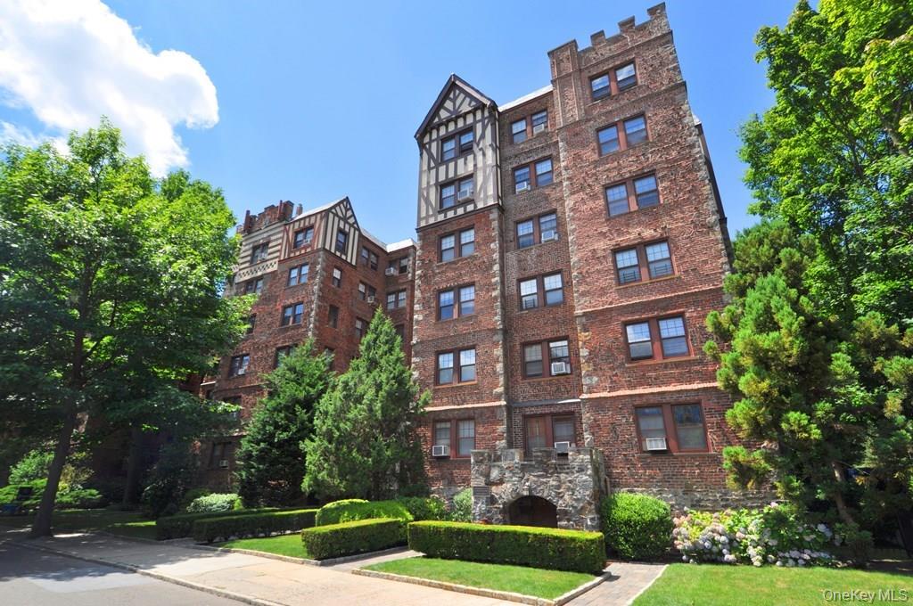 209 Garth Road, Unit 2M photo 27
