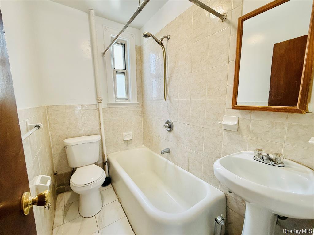 1823 Radcliff Avenue – For Sale photo 6