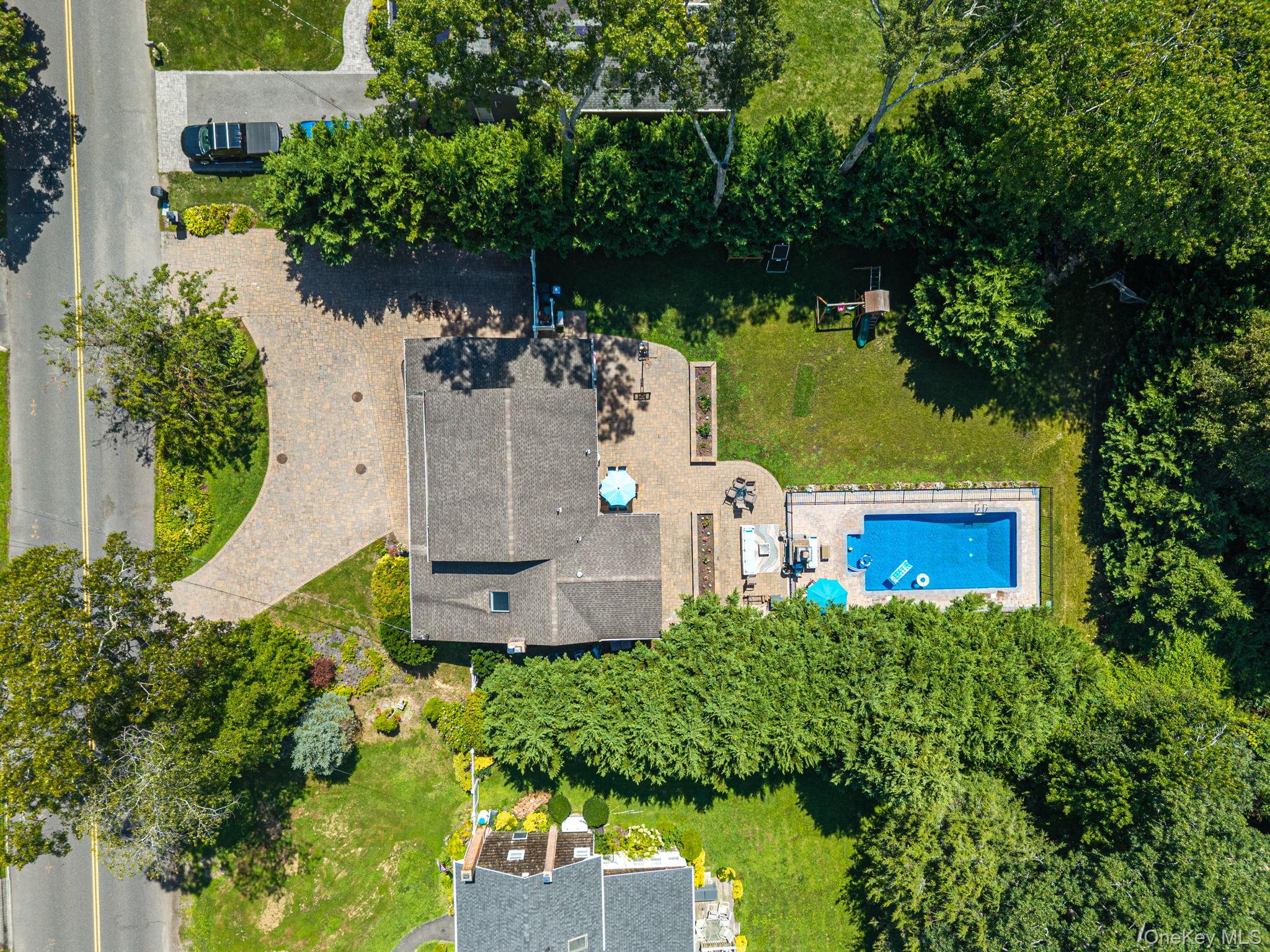 136 Vanderbilt Boulevard – For Sale photo 6