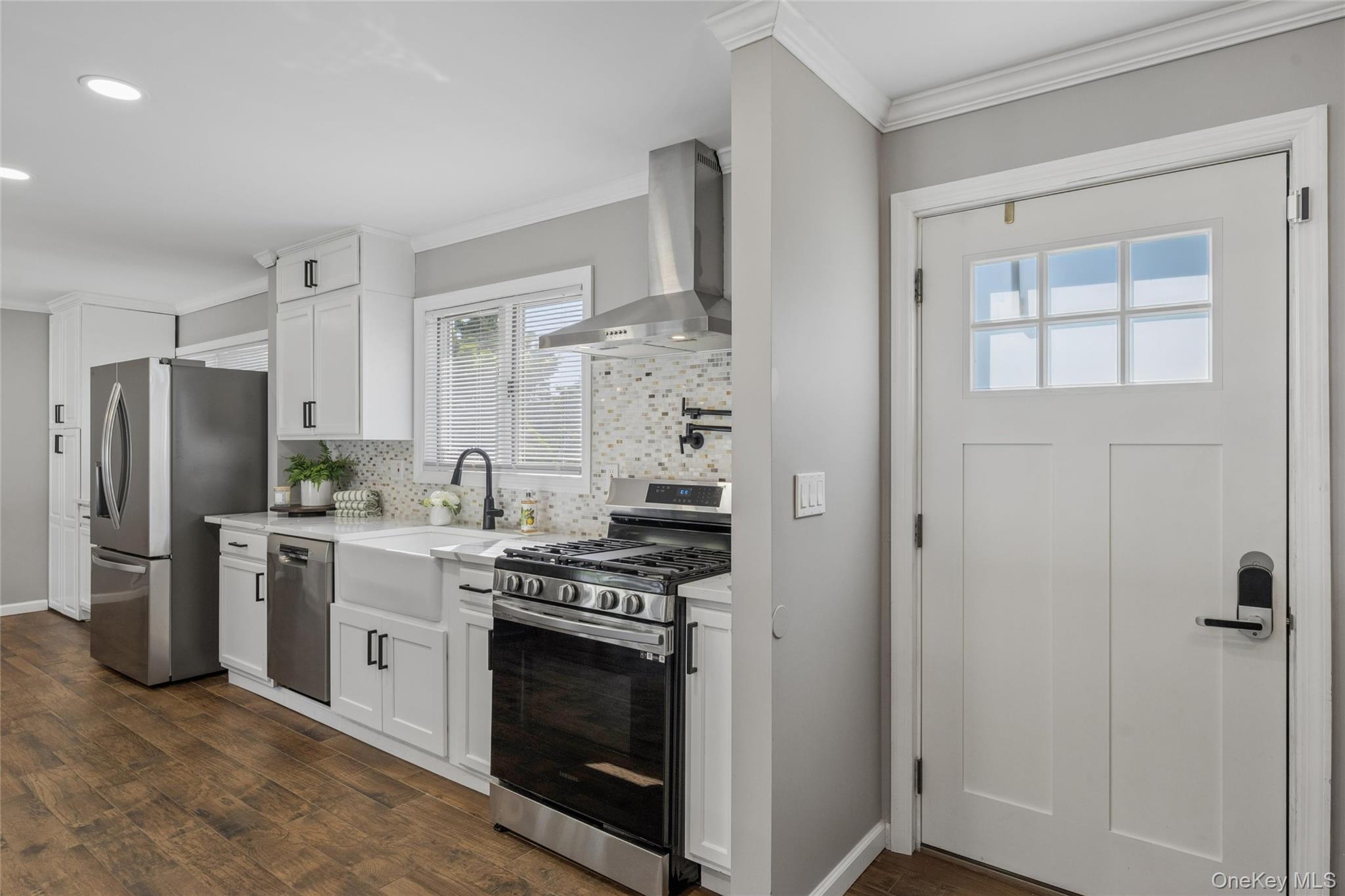 12 Lillian Lane – For Sale photo 3