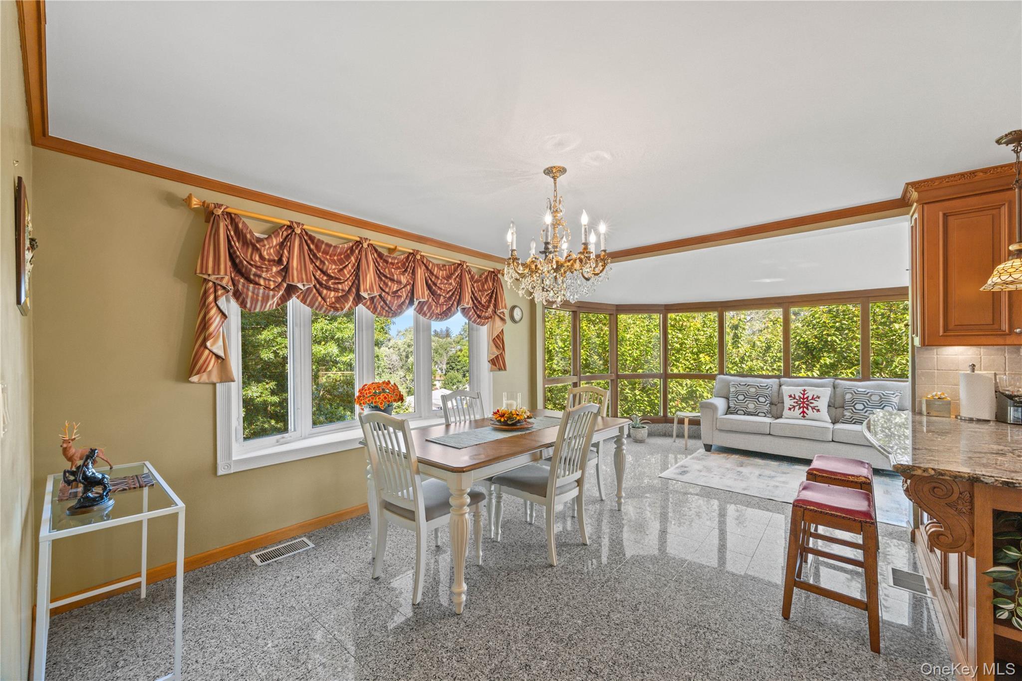 81 Avondale Road – For Sale photo 10