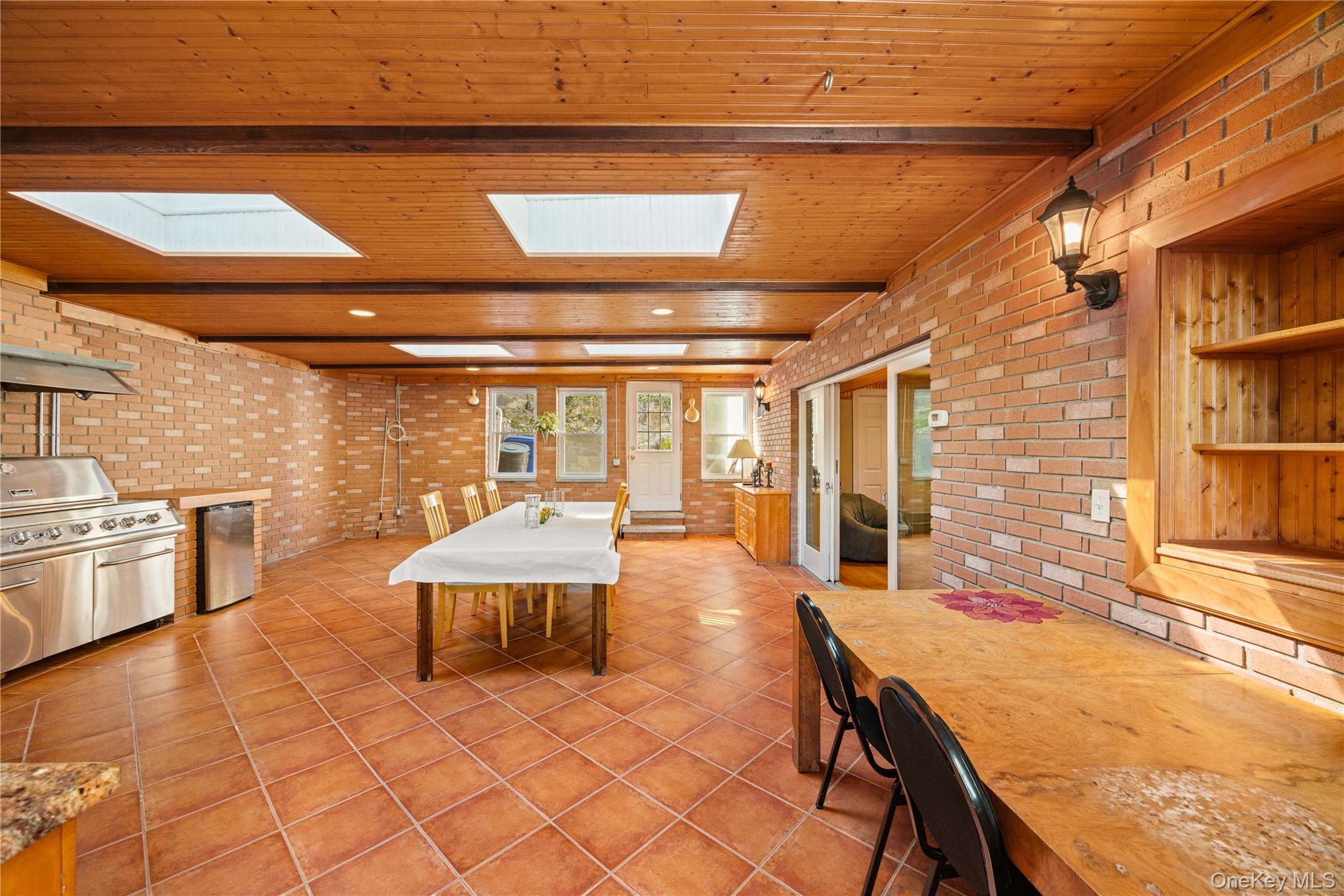 81 Avondale Road – For Sale photo 32