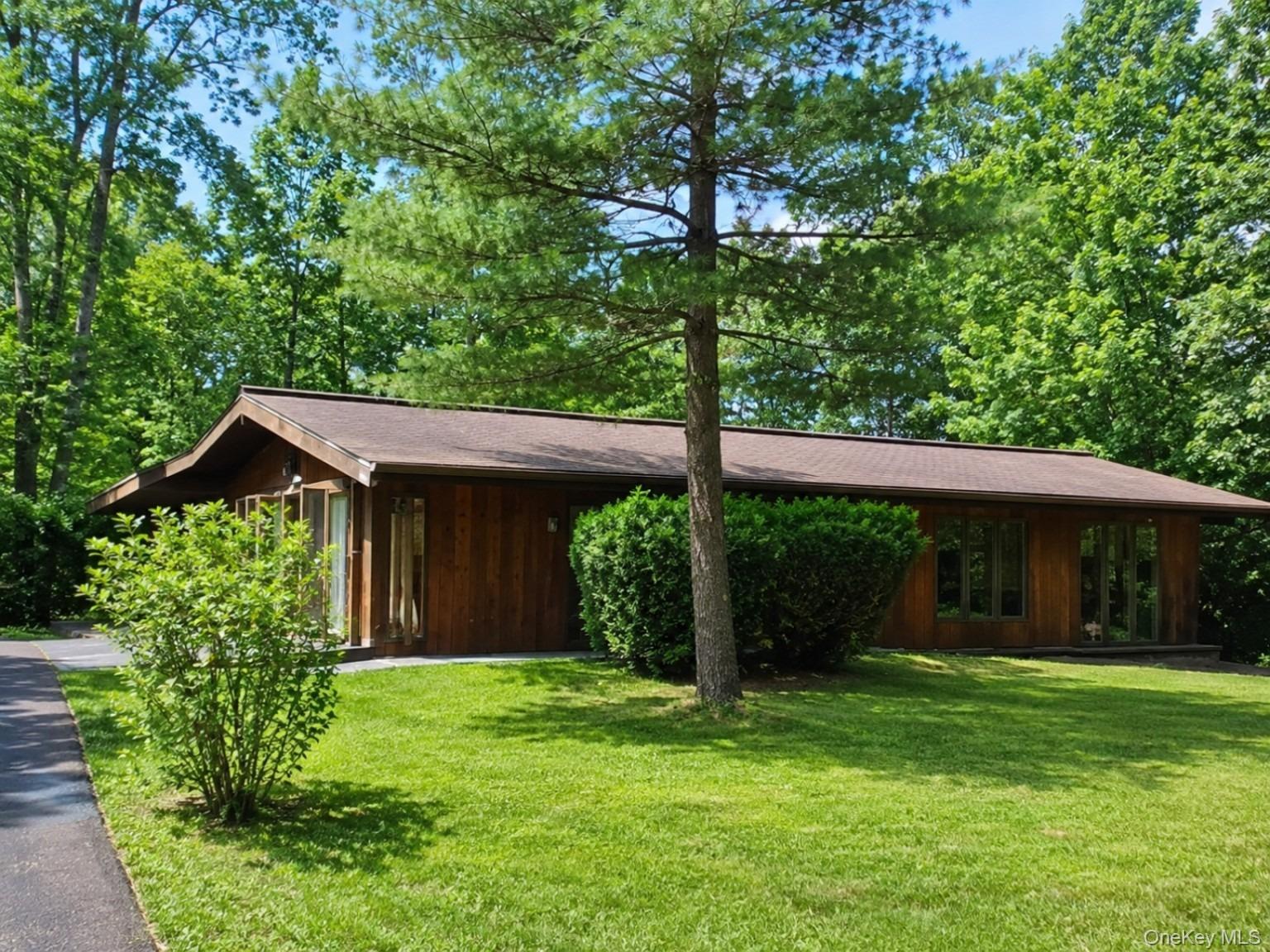 43 Tephanic Avenue – For Rent