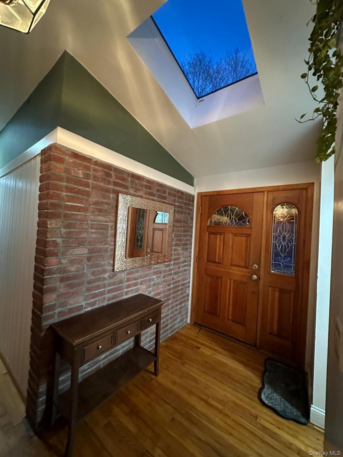 43 Tephanic Avenue – For Rent photo 2
