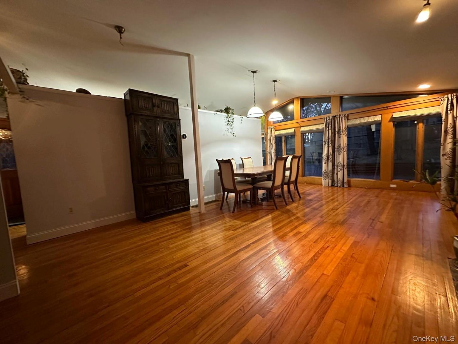 43 Tephanic Avenue – For Rent photo 6