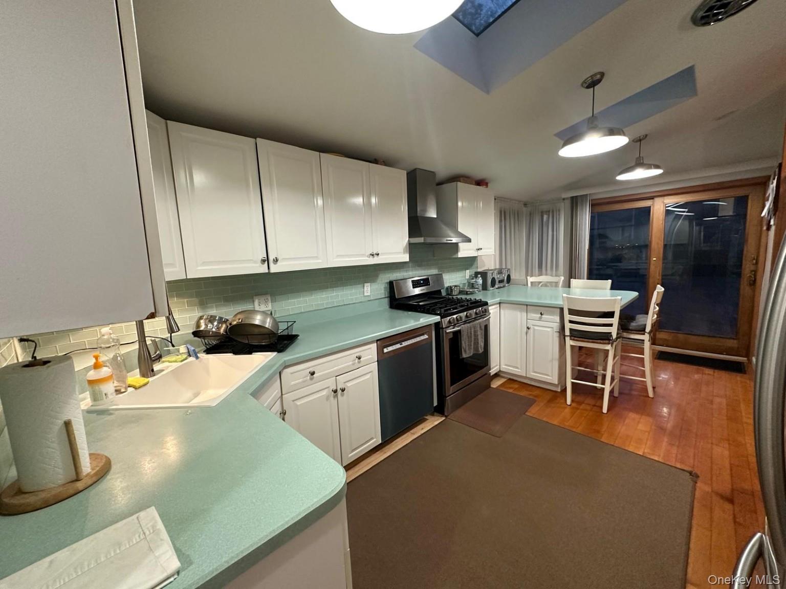 43 Tephanic Avenue – For Rent photo 4