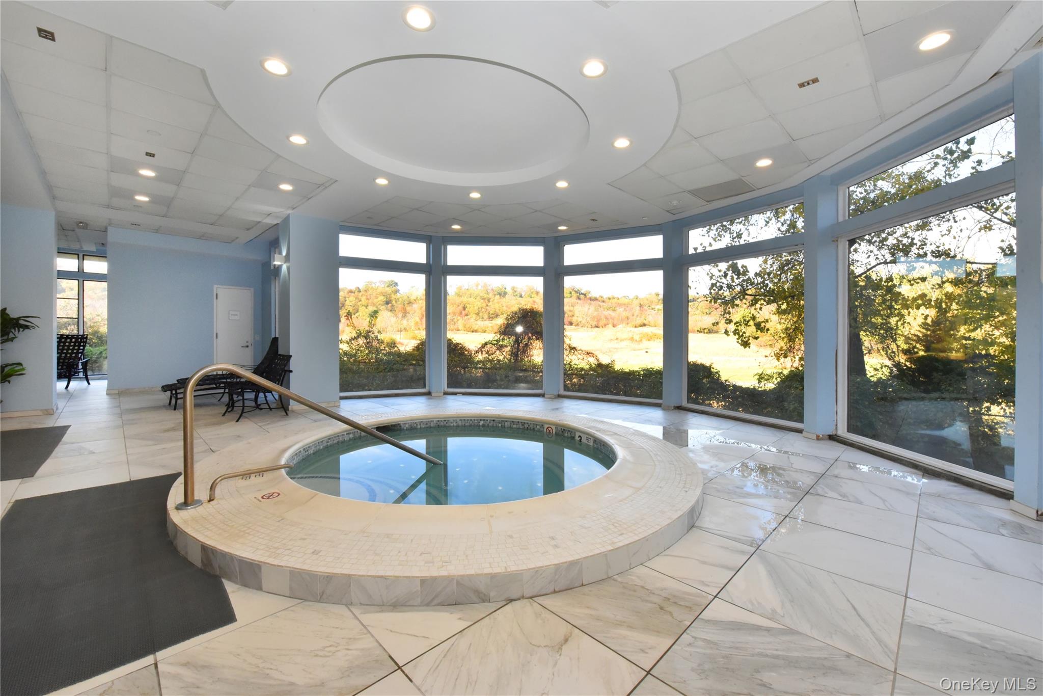 100 Harbor View Drive, Unit 401 photo 9