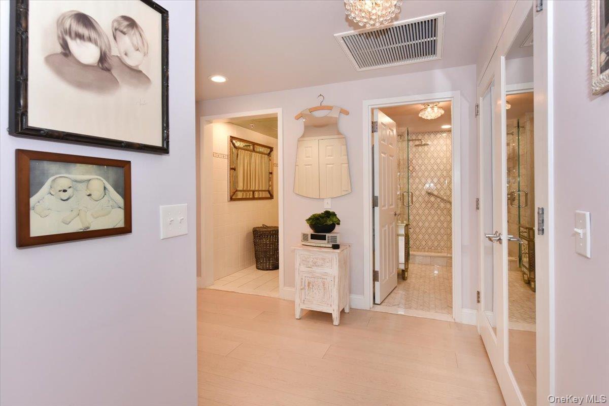 100 Harbor View Drive, Unit 401 photo 22