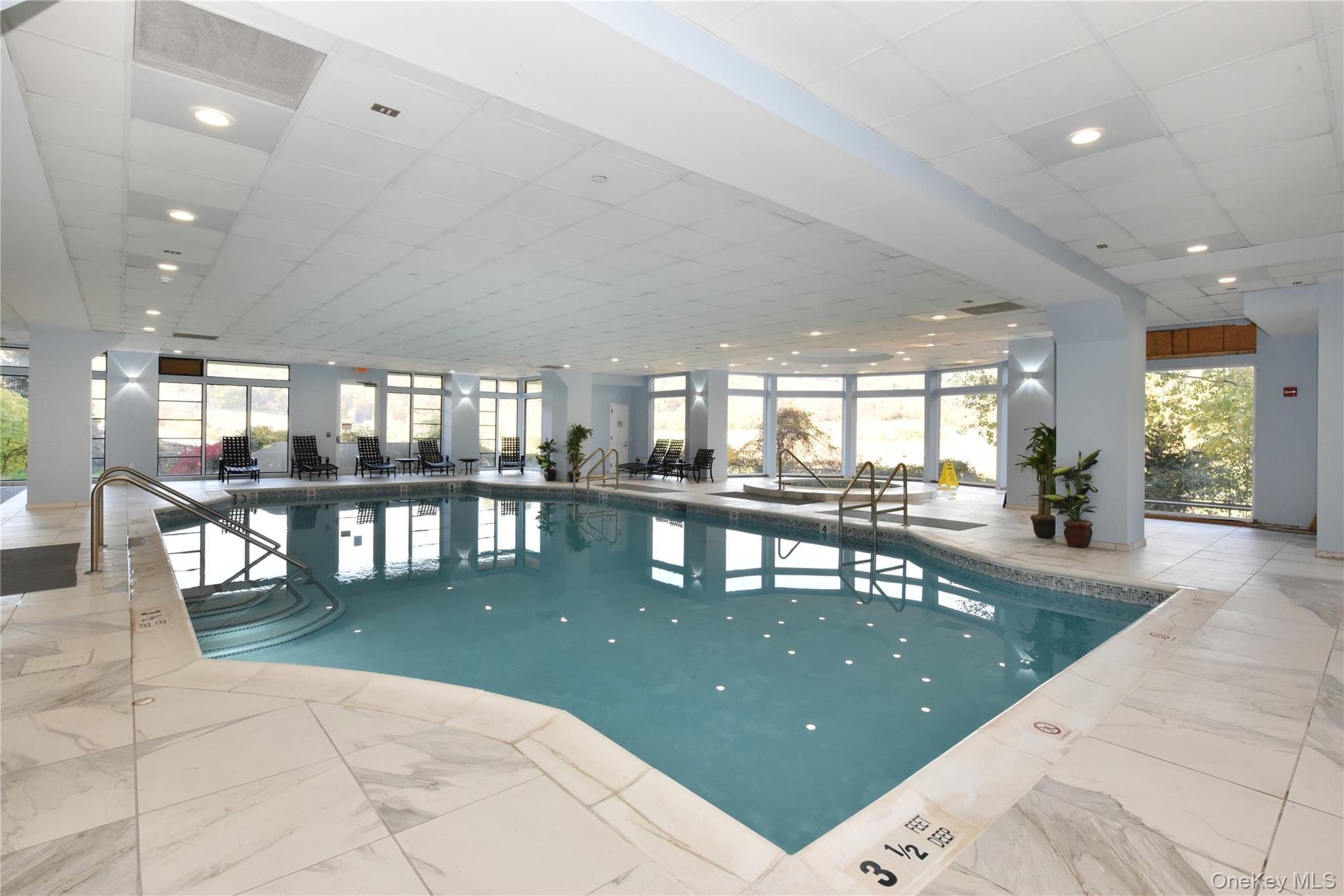 100 Harbor View Drive, Unit 401 photo 8