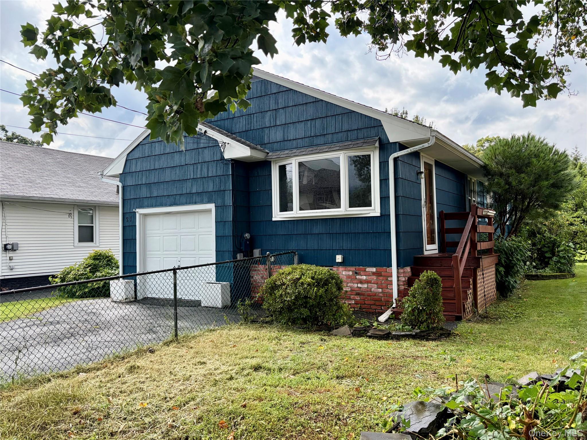 21 S Brett Street – For Rent