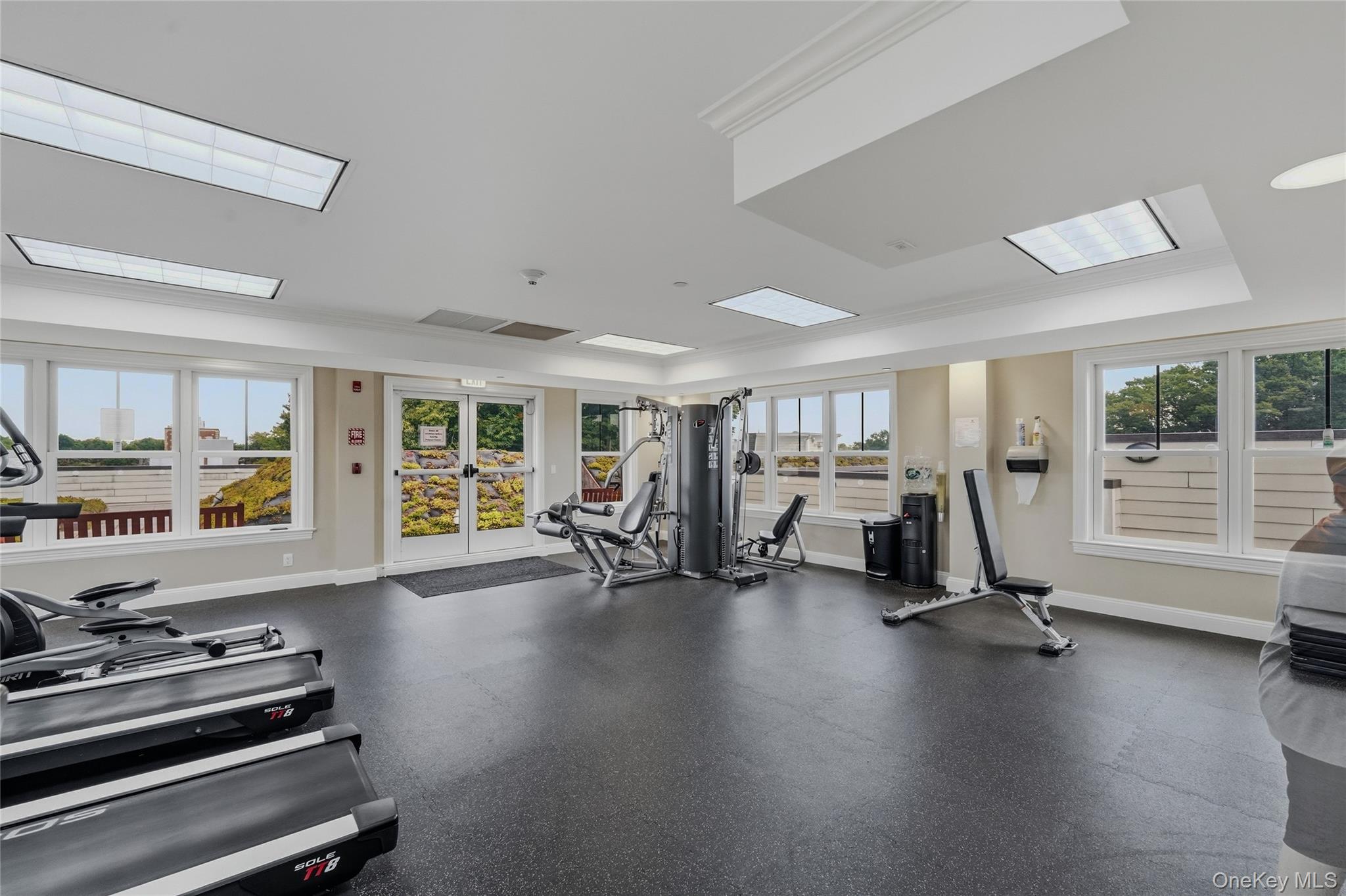225 Stanley Avenue, Unit 121 photo 24