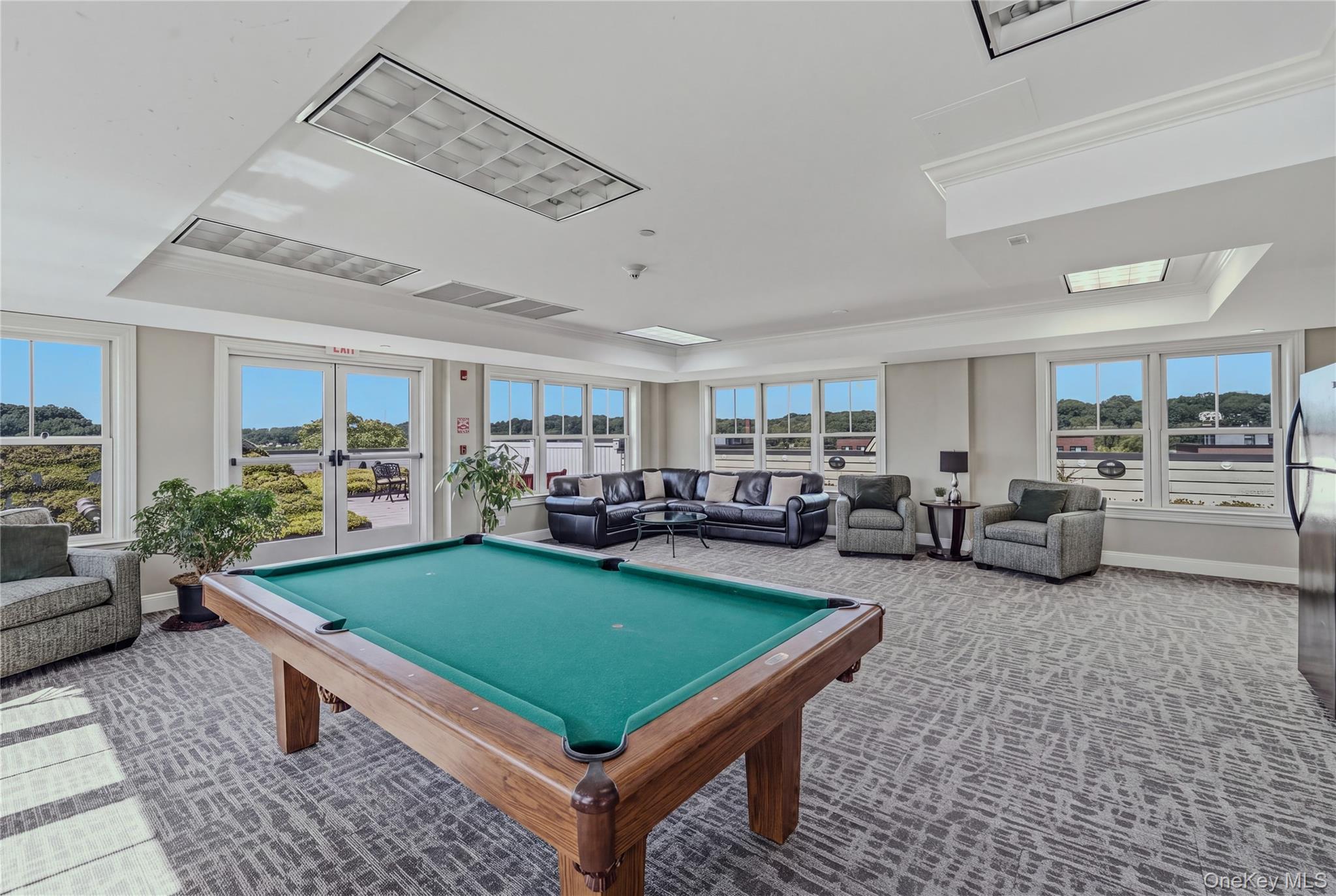 225 Stanley Avenue, Unit 121 photo 20