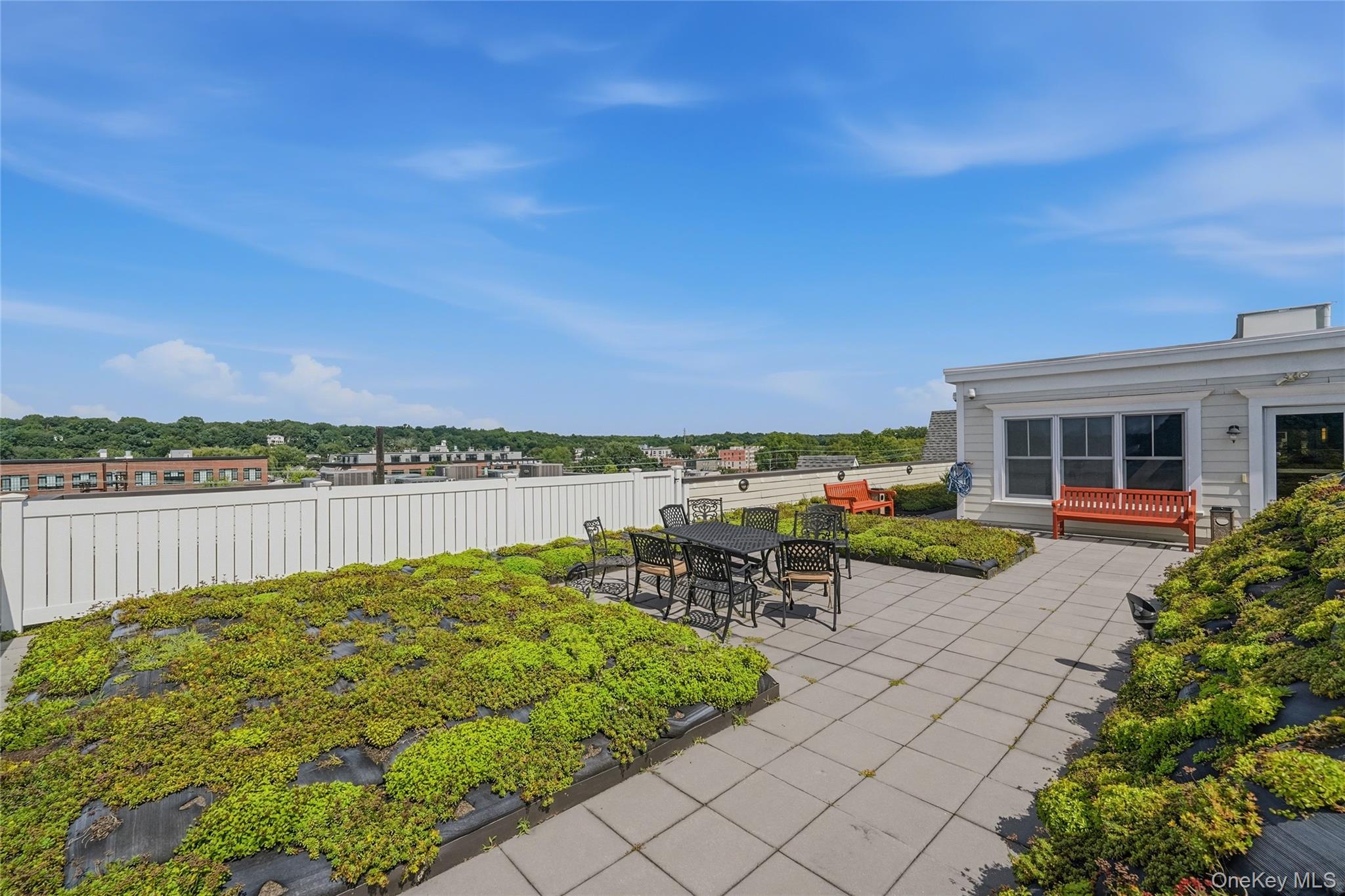 225 Stanley Avenue, Unit 121 photo 22
