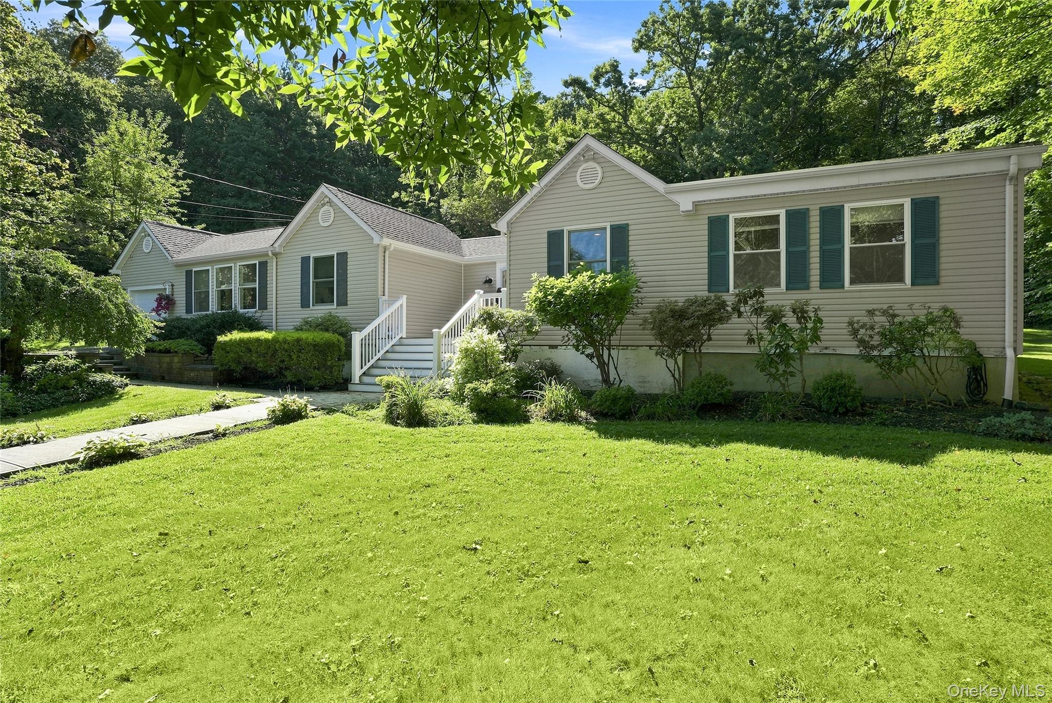 5 Mountain Drive – For Sale photo 2