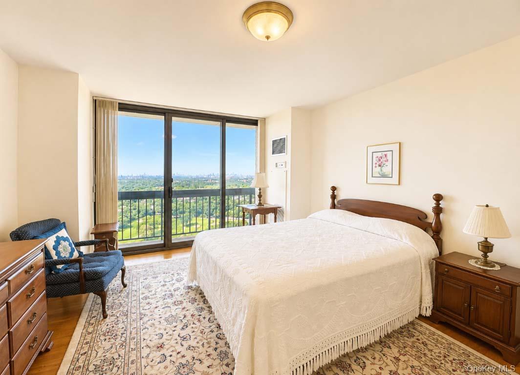 26910 Grand Central Parkway, Unit 30D photo 17
