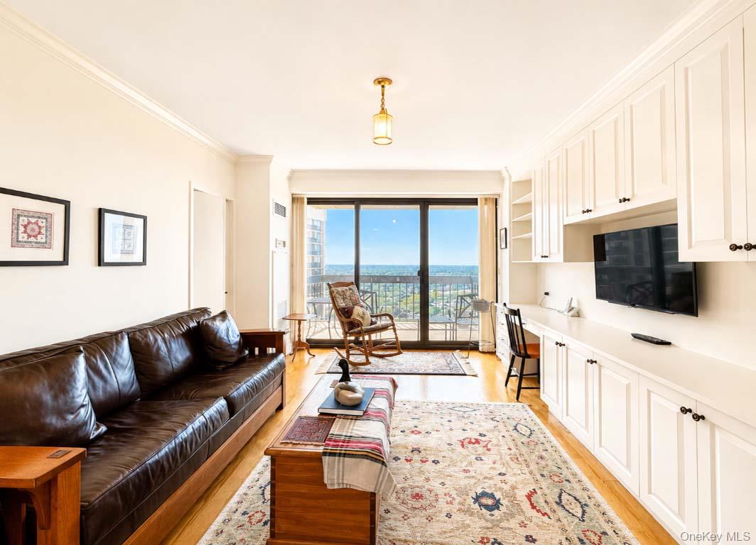 26910 Grand Central Parkway, Unit 30D photo 11