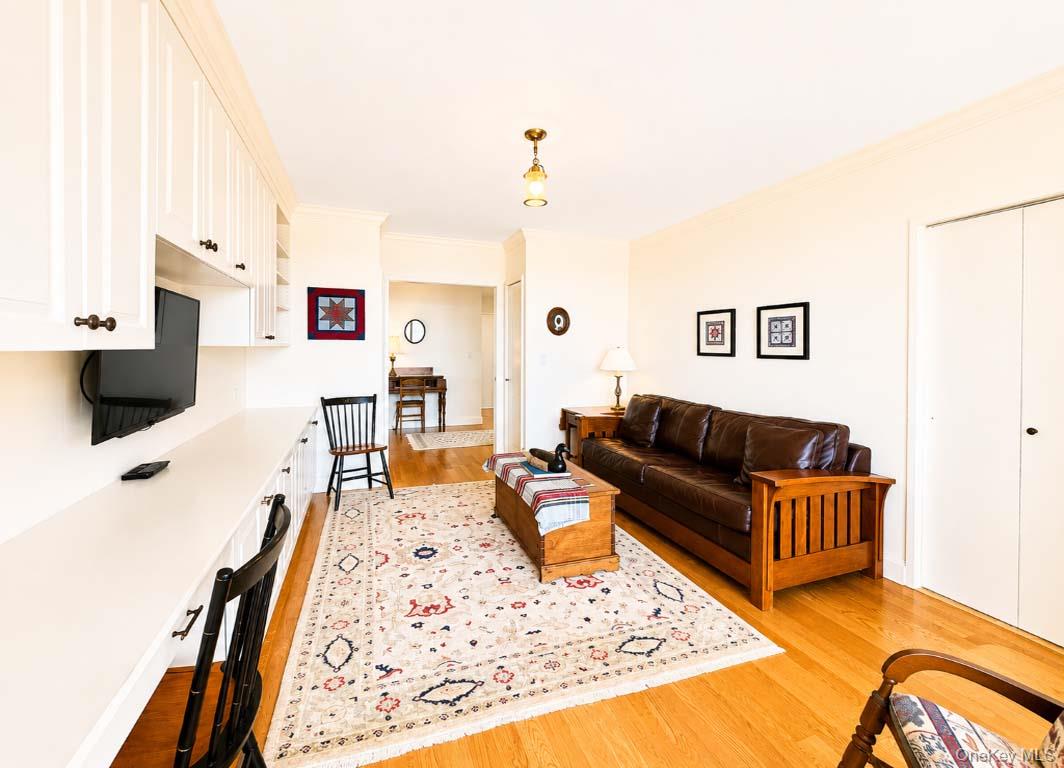 26910 Grand Central Parkway, Unit 30D photo 12
