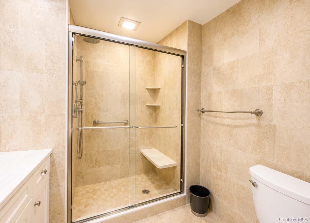 26910 Grand Central Parkway, Unit 30D photo 20