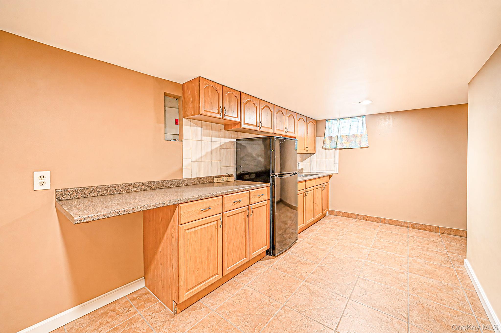 646 Clintonville Street – For Sale photo 26