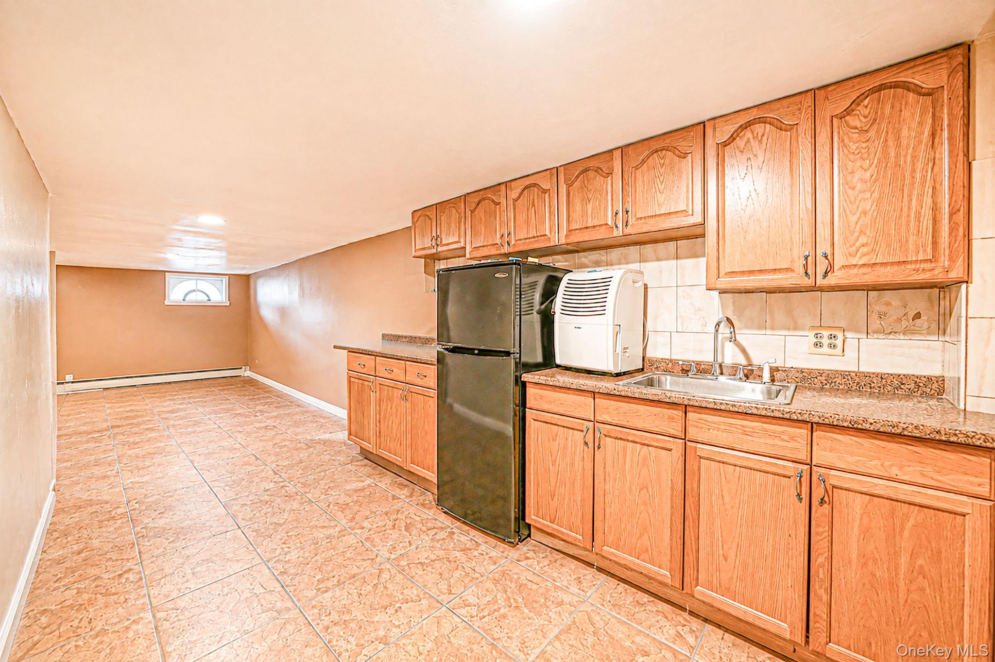646 Clintonville Street – For Sale photo 25