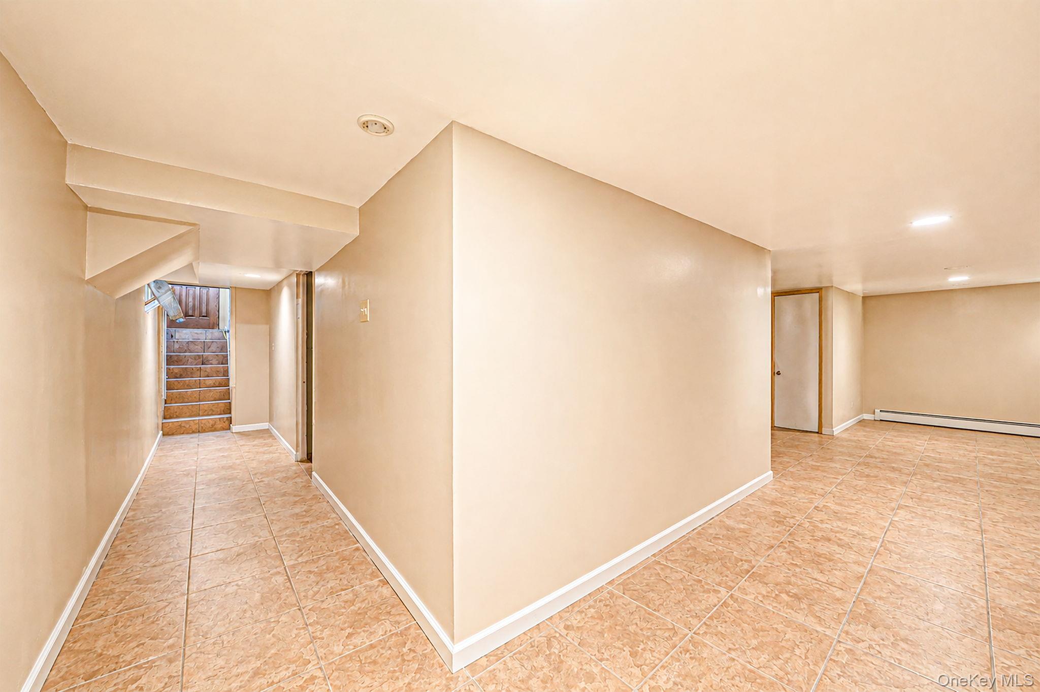 646 Clintonville Street – For Sale photo 23
