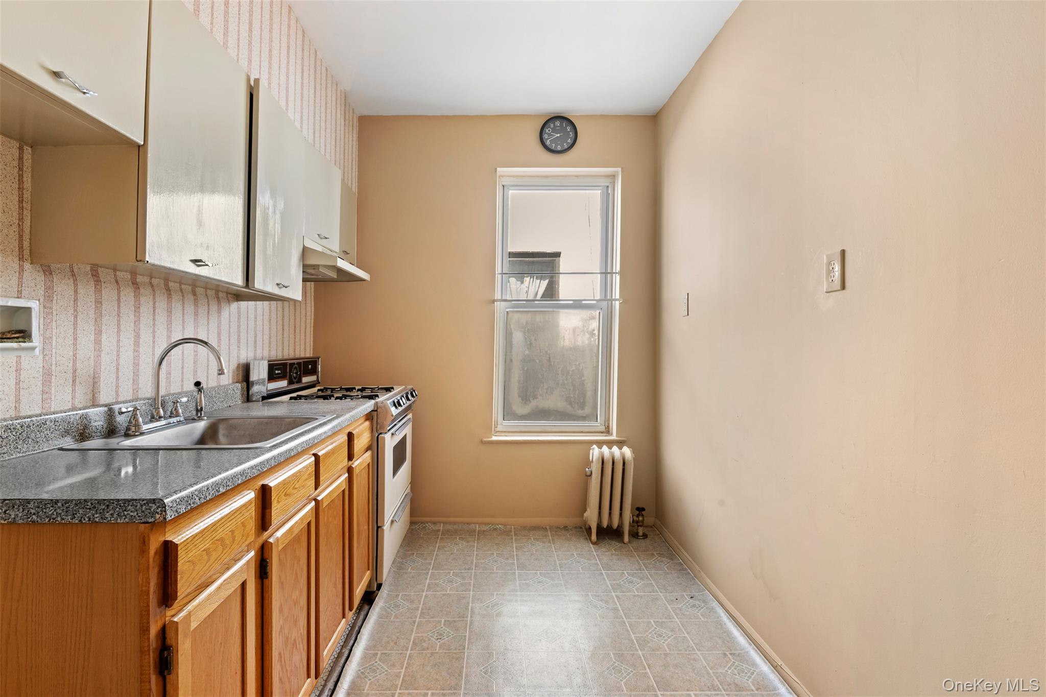 1538 W 11th Street – For Sale photo 16