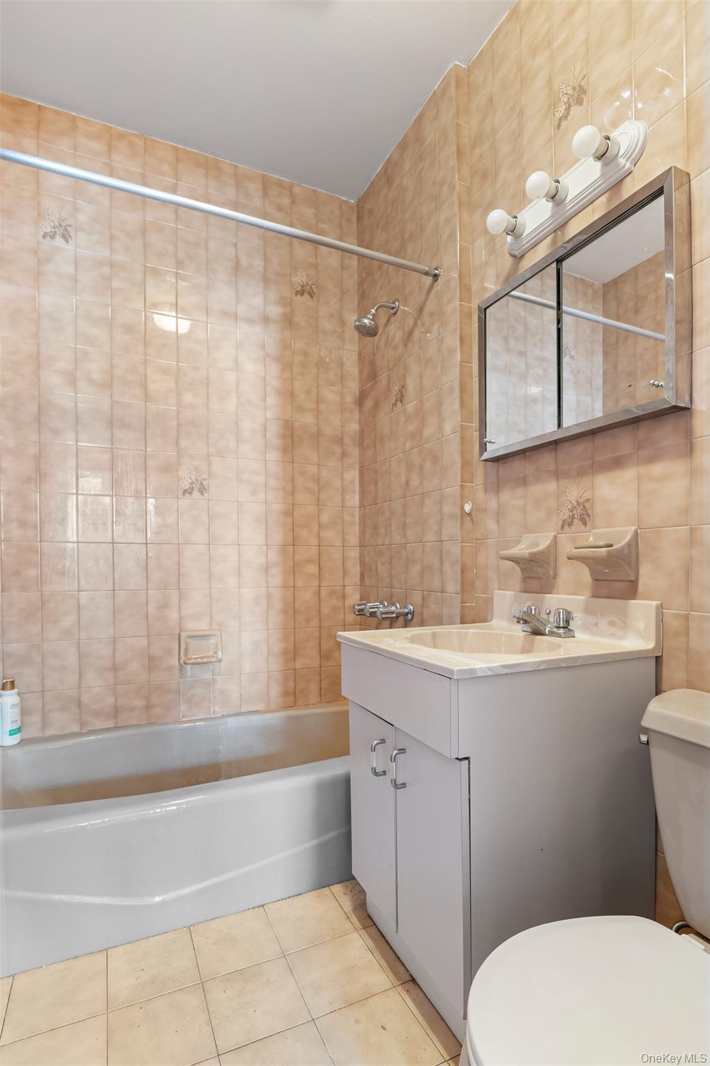 1538 W 11th Street – For Sale photo 15