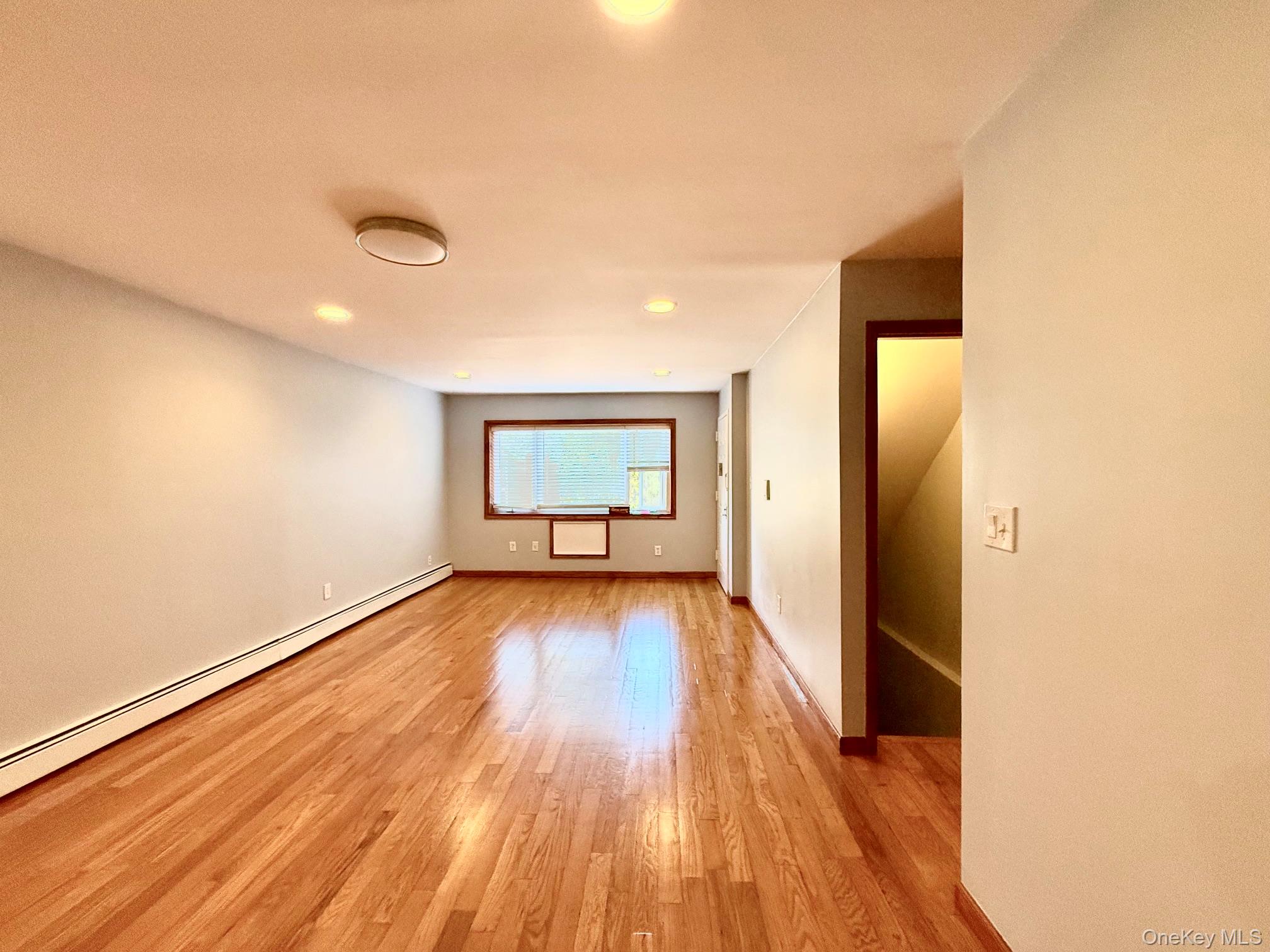 6542 Metropolitan Avenue – For Sale photo 8