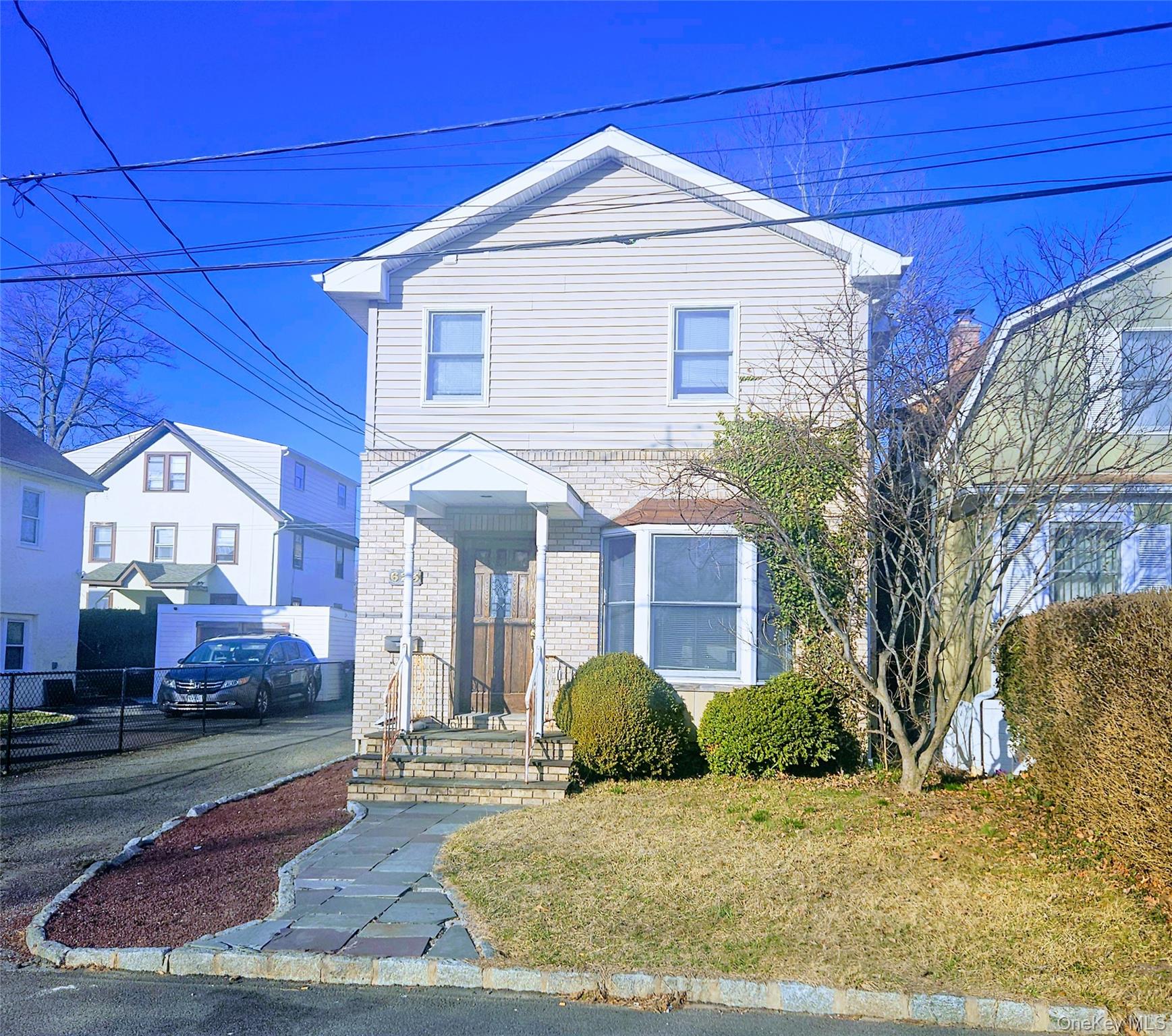 623 Willow Street – For Sale
