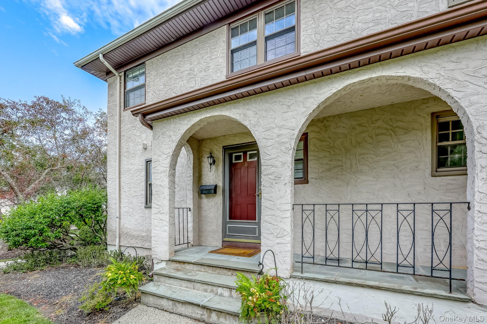 38 Somerset Drive – For Sale photo 2
