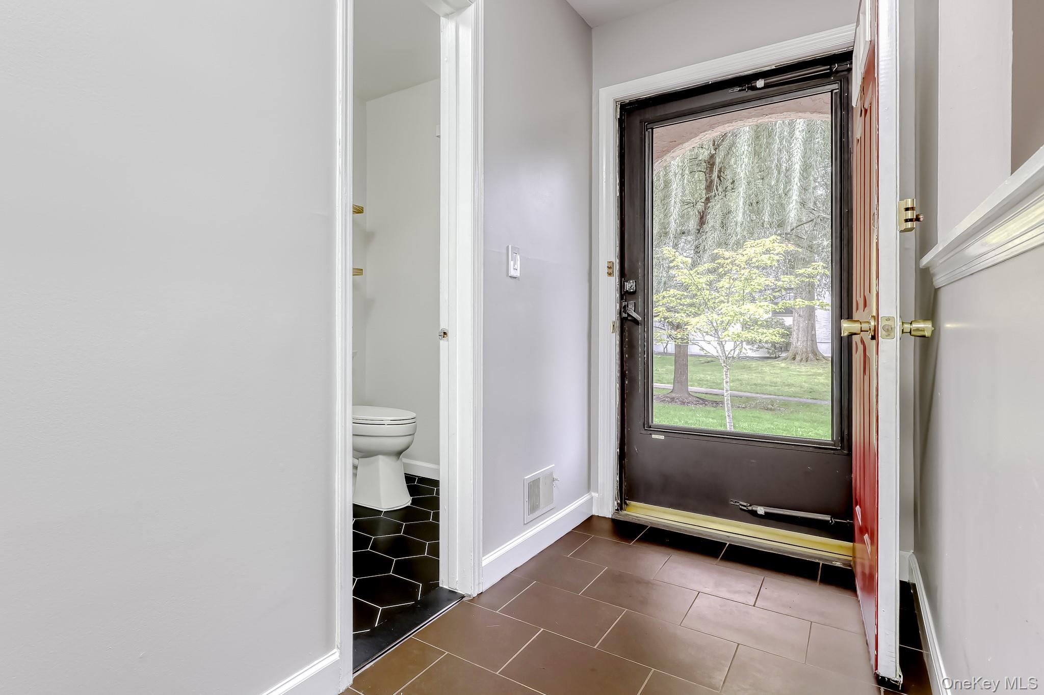 38 Somerset Drive – For Sale photo 3