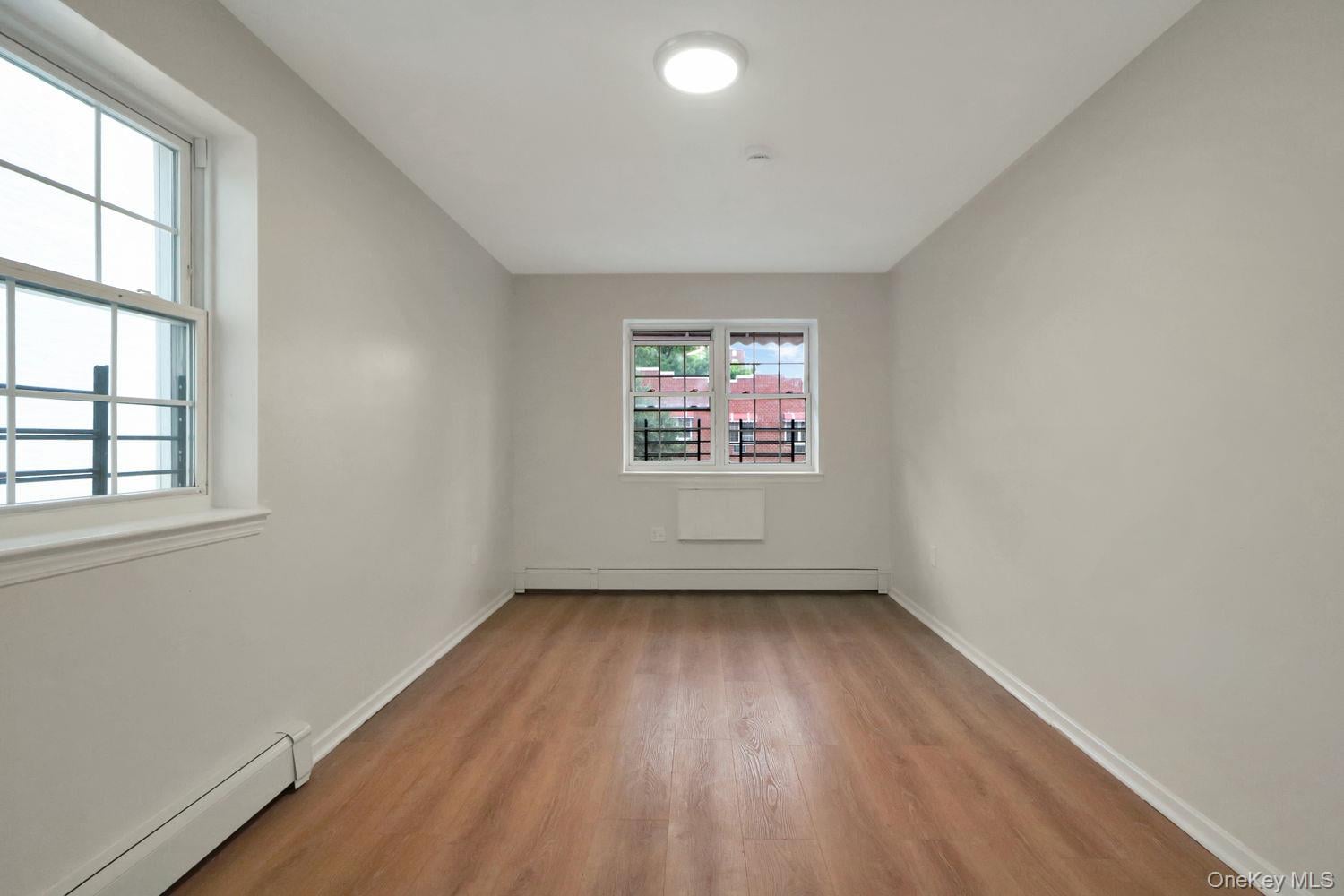 1051 Cauldwell Avenue, Unit 3 photo 3