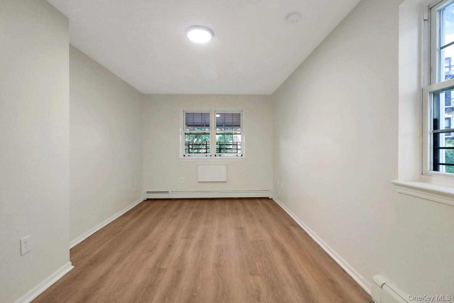 1051 Cauldwell Avenue, Unit 3 photo 11