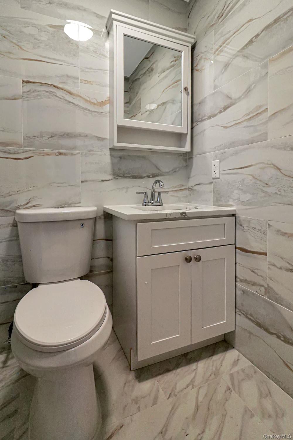 1051 Cauldwell Avenue, Unit 3 photo 14