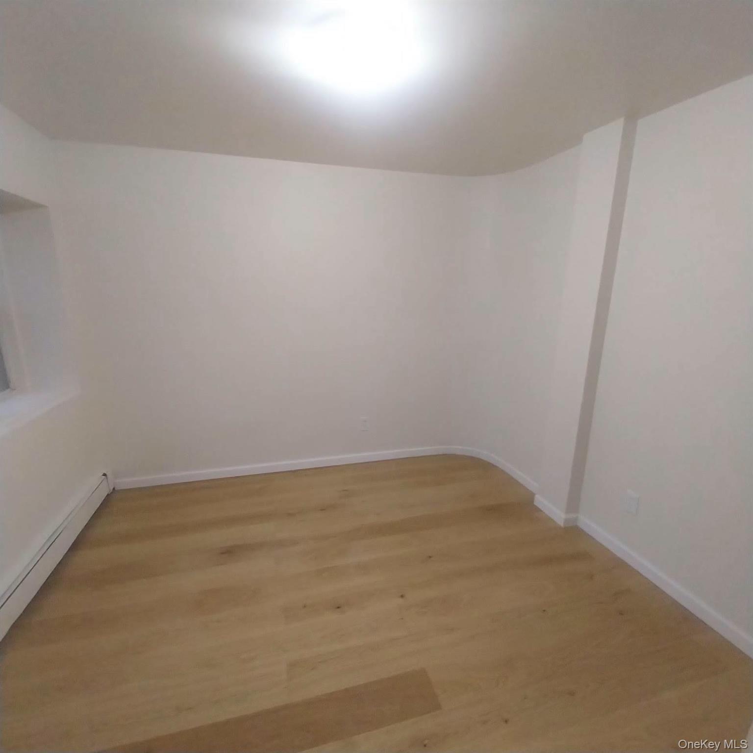 884 NASSAU, Unit B photo 8