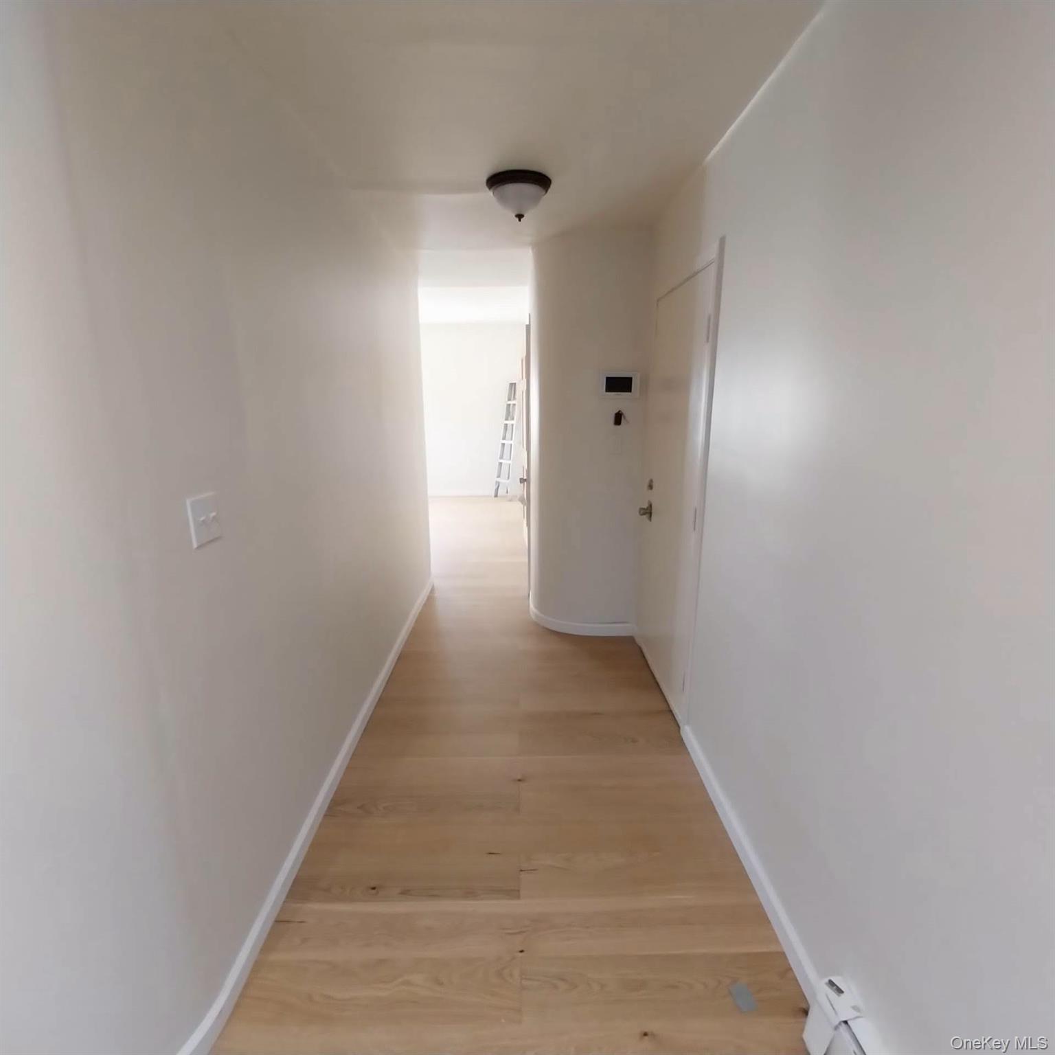 884 NASSAU, Unit B photo 12